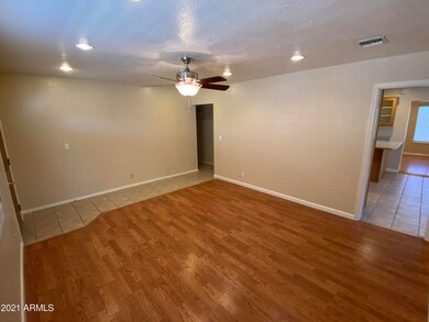1013 E Seldon Ln, Phoenix, AZ 85020 - photo 6