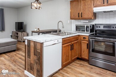 06-Kitchen_DMD_8335