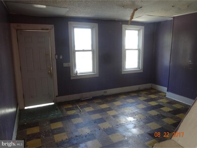 220 Linden St, Gloucester City, NJ 08030 - photo 2