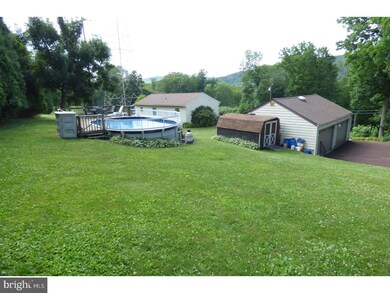 5206 Schultz Bridge Rd, Zionsville, PA 18092 - photo 5