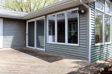 1427 Cherry St, New Ulm, MN 56073 - photo 6