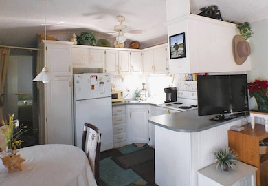 110 Phyllis Dr, Sebastian, FL 32958 - photo 5