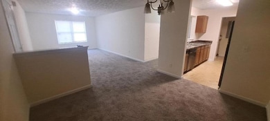 7104 Fairington Ridge Cir, Lithonia, GA 30038 - photo 2