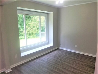 106 Coachman Ct, Jacksonville, NC 28546 - photo 4