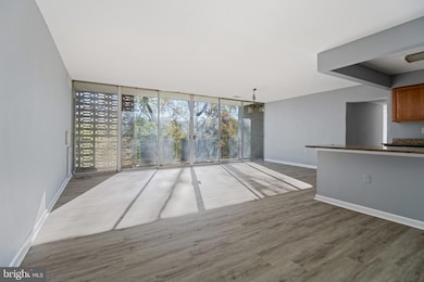 1822 Metzerott Rd unit 205, Adelphi, MD 20783 - photo 7