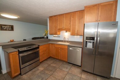 52547 Heatherfield Dr, South Bend, IN 46637 - photo 6