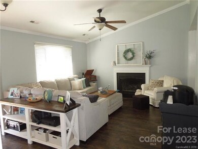 610 Pebblestone Ct, Statesville, NC 28625 - photo 2