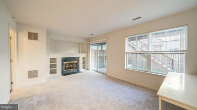 43520 Laidlow St, Chantilly, VA 20152 - photo 4