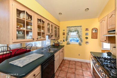 23 Fordham kitchen