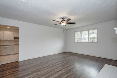 8378 Sorrel Dr, Houston, TX 77064 - photo 3