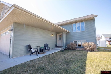 120 Timberwolf Ct, Mankato, MN 56001 - photo 3