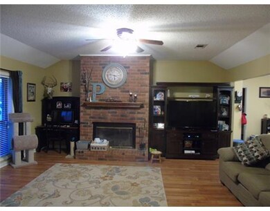 329 Twin Oaks Rd E, Pineville, LA 71360 - photo 3