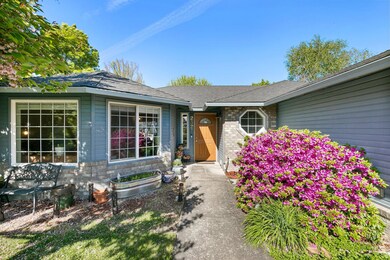 2327 Parkhill Place, Medford, OR 97504 - photo 3