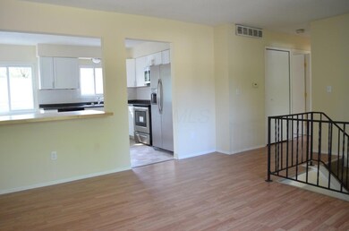 2667 Glenbriar St, Columbus, OH 43232 - photo 4