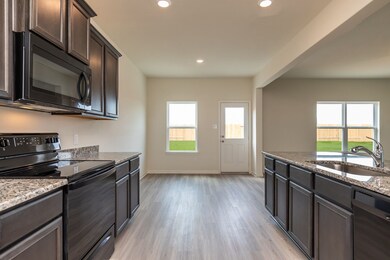 25522 Rose Creek Dr, Cleveland, TX 77328 - photo 2