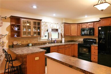 3011 S 5th Ave, Whitehall, PA 18052 - photo 7