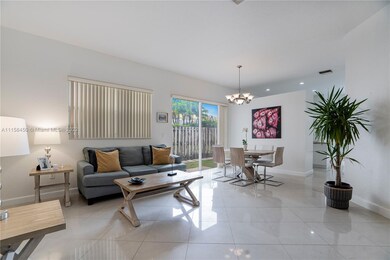 10743 NW 69th Terrace, Doral, FL 33178 - photo 5