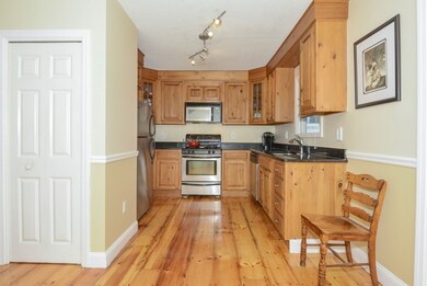 1 Tilton St unit A, Newburyport, MA 01950 - photo 6