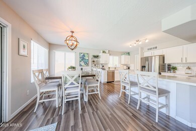 Kitchen table dining