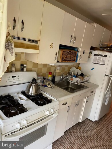 3820 Elmley Ave, Baltimore, MD 21213 - photo 6