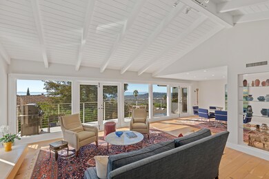 03 - Family Room