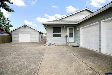 484 Travis Ct NE, Salem, OR 97301 - photo 3