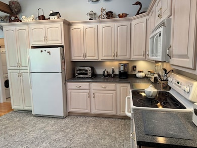 29 Cramer Hill Rd, MerriMacK, NH 03054 - photo 6