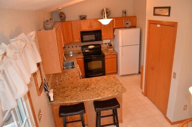 216 Division St, Brooklyn, WI 53521 - photo 5