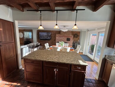 23 Munroe St, Newburyport, MA 01950 - photo 4