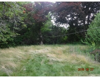 137 Rockland St, South Dartmouth, MA 02748 - photo 5