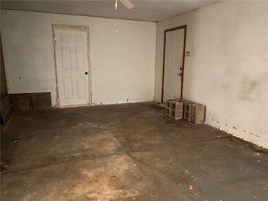 5353 Cedar Dr, Colcord, OK 74338 - photo 7