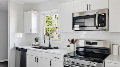 3501 Bennett Dr, Fayetteville, NC 28301 - photo 7