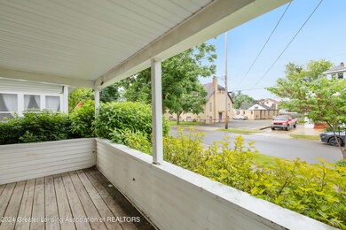 38-1837-Beal-Ave-Lansing-MI-48910-Window