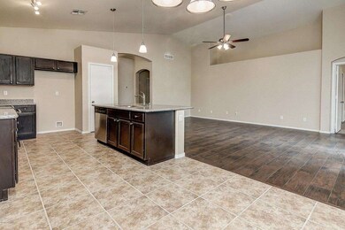 114-Kitchen_Overview