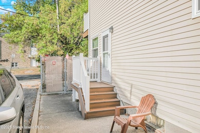 22 Crest Loop, Staten Island, NY 10312 - photo 3