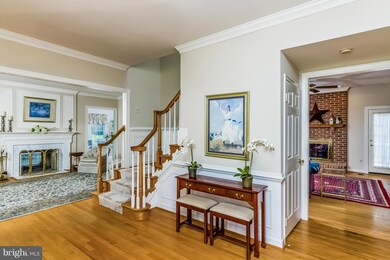 9275 Hampton Hunt Dr, Fairfax Station, VA 22039 - photo 3