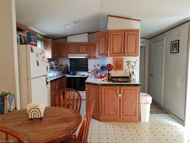 2323 N Meadows Loop, Randleman, NC 27317 - photo 4