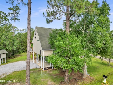 10067 Bancroft St, Bay Saint Louis, MS 39520 - photo 4