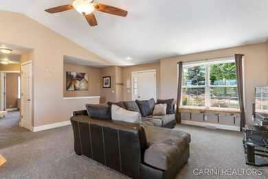 14-web-or-mls-7635 Adams St Zeeland-14