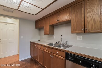 P7652391-04-Kitchen-1147942