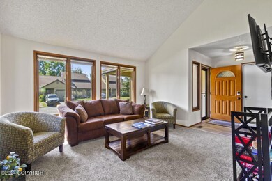 10229 Tartan Cir, Anchorage, AK 99507 - photo 4