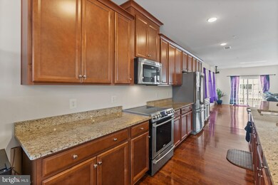 6901 Stoddert Ln, Landover, MD 20785 - photo 4