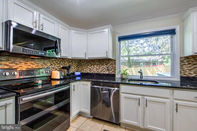 3254 Peace Valley Ln, Falls Church, VA 22044 - photo 5