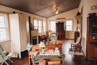 702 Washington St, Covington, IN 47932 - photo 7