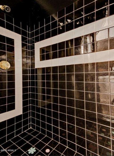 bdrm 3 shower