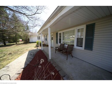 83 Idolstone Ln, Matawan, NJ 07747 - photo 2