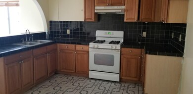 1115 W Ave P14 Palmdale #3