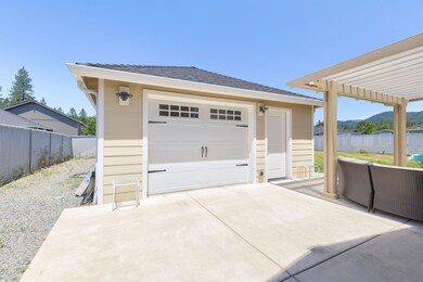 8-web-or-mls-151-cabernet-cir