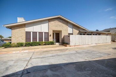 3010 Rustling Leaves Ln, Bedford, TX 76021 - photo 2