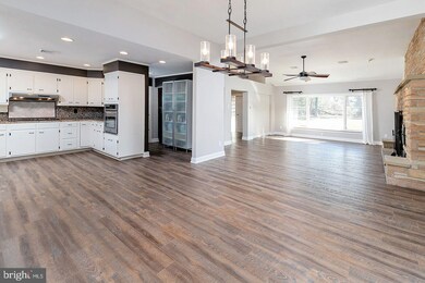 418 Heritage Rd, Sewell, NJ 08080 - photo 3